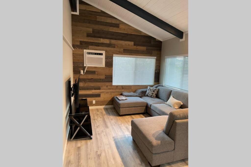 Spacious 2 Bedroom Beach House With King Suite Waianae Dış mekan fotoğraf
