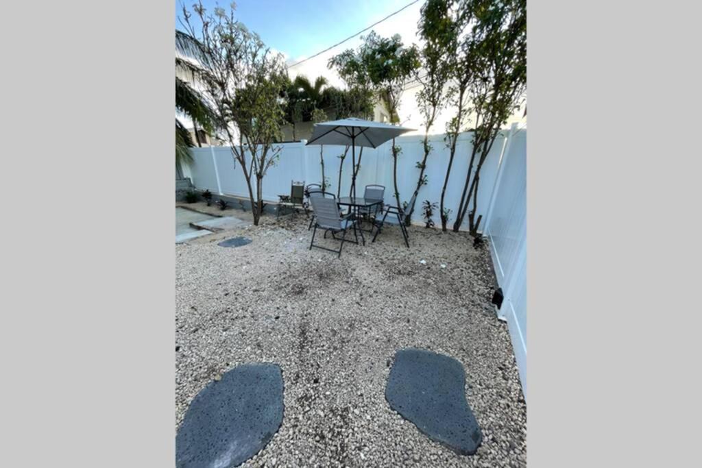 Spacious 2 Bedroom Beach House With King Suite Waianae Dış mekan fotoğraf